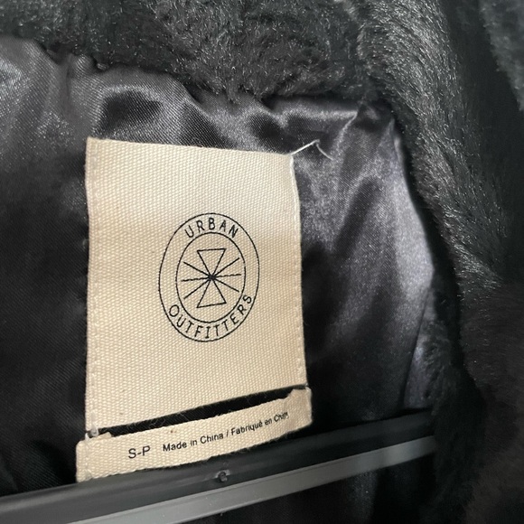 UO Faux Fur Chevron Coat - Picture 4 of 4